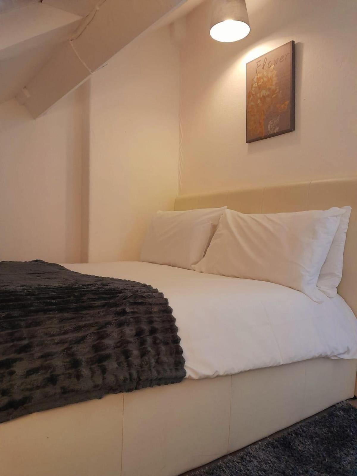 The Victoria Hotel Пулхели Номер фото